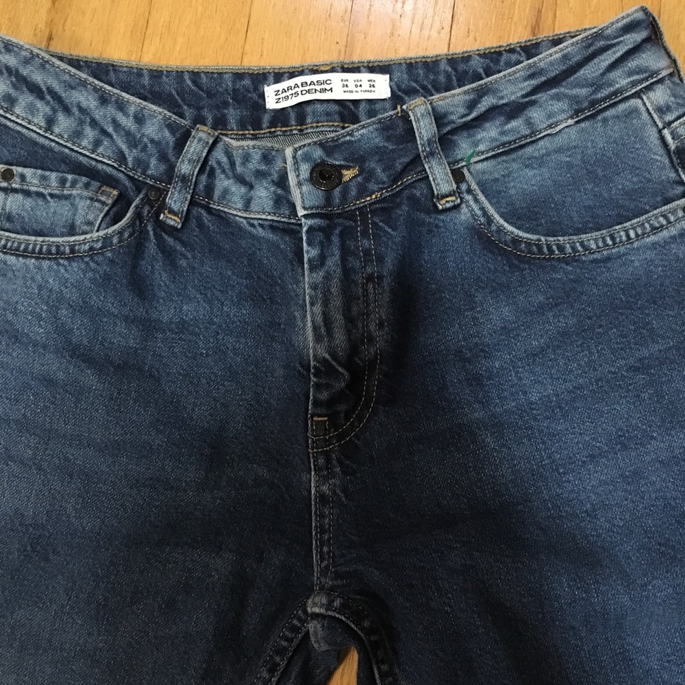 πHPπ ZARA Jeans With Sequin Embellishments - Picture 10 of 15